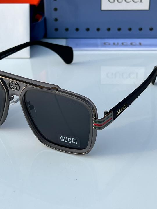 Guc_ci_1295_grey