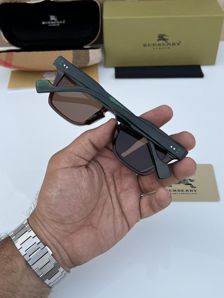 Burberr_y_2001_brown_green