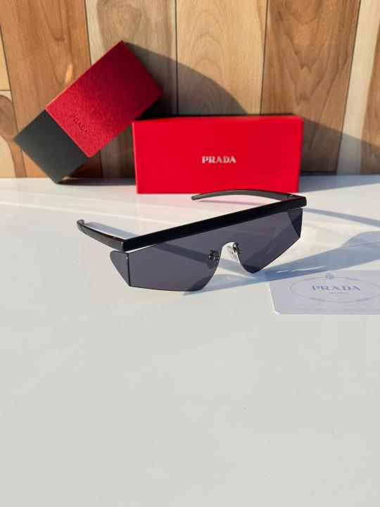 Prada_217_black