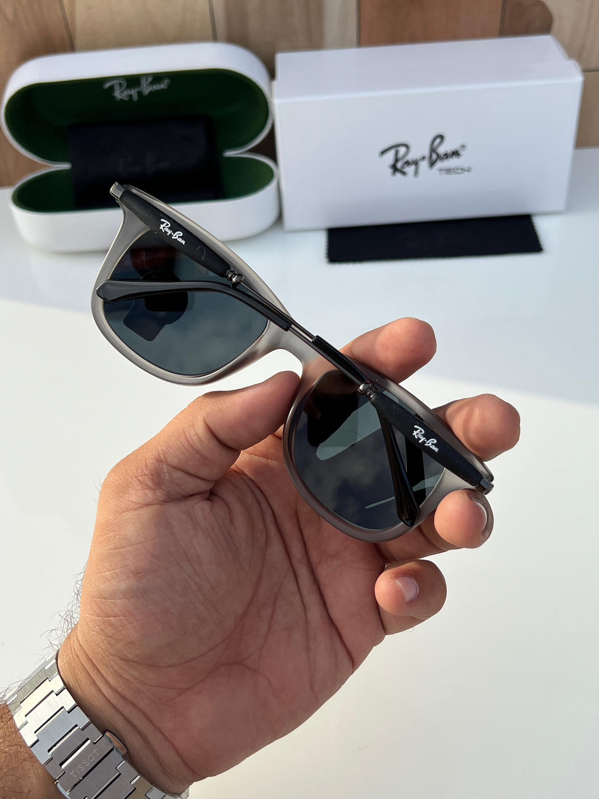 RAYBAN_2148